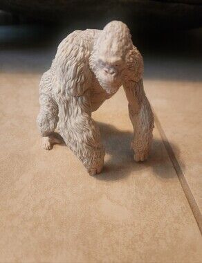 George The Albino Gorilla From The Movie Rampage Action Figure